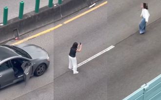 這張照15萬！賓士姐妹花無視演習 高架橋停車擺拍
