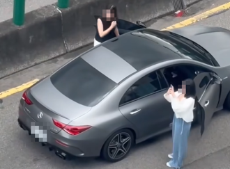 不只15萬！演習停市民高架嗨拍 賓士姐妹花最高可罰33.6萬