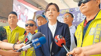 鄭正鈐反獨裁 高虹安打政績牌