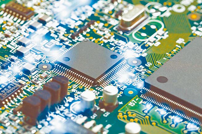 ABF与BT载板材料报价齐扬，产业供需失衡再度浮上台面。图／本报资料照片