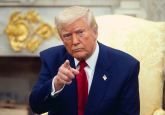 川普腳腫「慢性靜脈功能不全」 醫建議：每天抬腿20分鐘