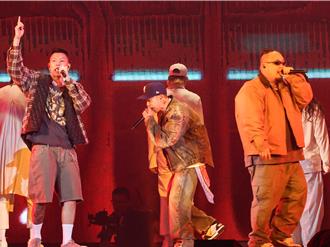 顽童曝红姐哏「来都来了」！瘦子唱一半惊爆不快乐呛粉丝