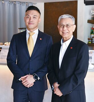 和椿四款人形機器人 8月亮相