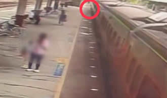 極限體能王？跳自強號「車廂間隙」樹林攀到板橋   71歲翁辯趕時間落網