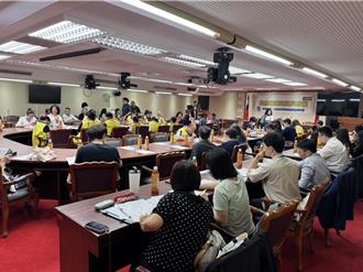 長照業者齊聚提5大訴求 盼鬆綁法規、走向市場機制