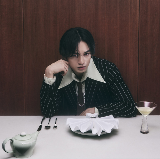 中岛健人希望能将音乐传播到全世界。（大鸿艺术提供）