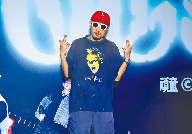 热狗18日赴小巨蛋支持「顽童MJ116」演唱会。（陈俊吉摄）