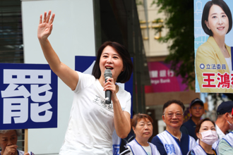 曝王鴻薇選區感人一幕 藍美女發言人感性喊：不是孤軍奮戰