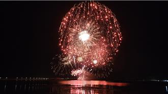 澎湖海上花火節聯名湖西音樂季 萬人擠爆沙港天后宮