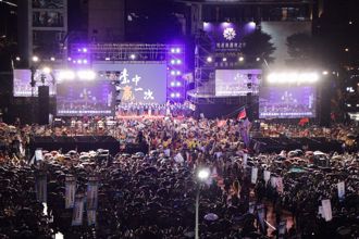 「台中再赢一次」反罢大造势涌2万多人 空拍照太震撼