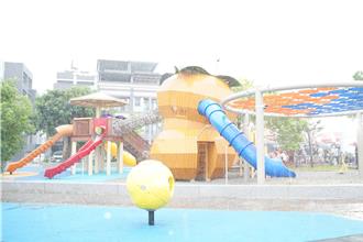 竹縣改造超萌柿餅特色遊戲場 新埔公二柿子特色公園啟用