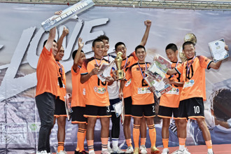 安联小小世界杯》U15决赛PK分高下 崇伦国中「头腹并用」超拚命