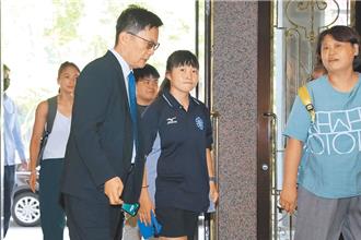 吹哨者簡奇陞傳遭打壓 教師工會聲援：絕不姑息