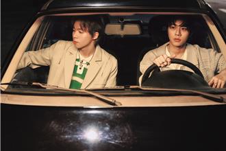 瑋瑋推單曲！哲哲力挺拍MV　崩潰喊「內褲溼了」險些中暑