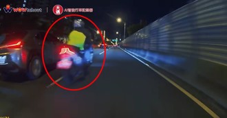 大重機同車道超車嗆「你去檢舉阿」　網怒：老鼠屎！