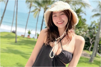 曾智希深V洋裝辣曬事業線！甜喊：我來當你們的小太陽