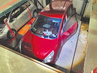 父子墜機械停車位 1歲童不治