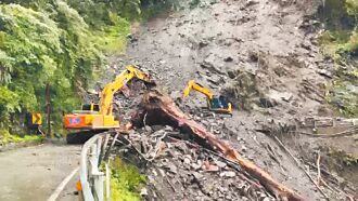 薇帕豪雨 花東多處淹水坍方