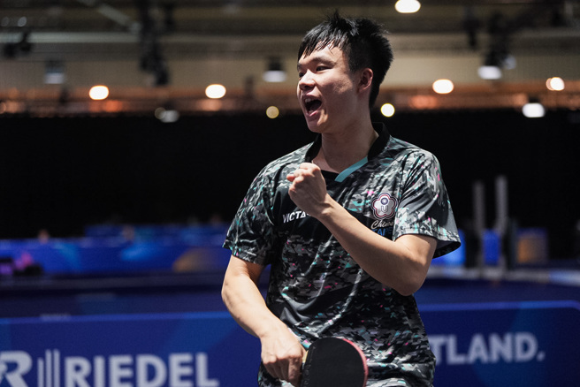 冯翊新在2025世大运桌球男团金牌战发挥出色，帮助中华队摘下队史首金。（大专体总提供）