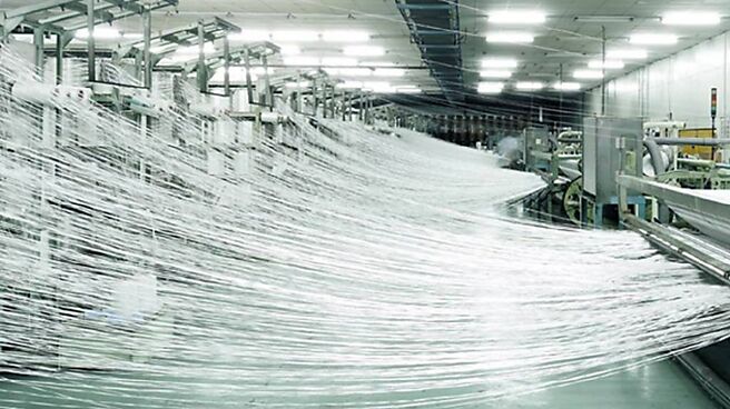 玻陶厂为缓解打房对本业的衝击，积极採多元策略应对。图为台玻玻纤布产品。图／摘自台玻集团官网