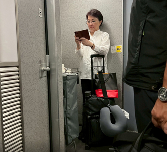 讚盧秀燕「站乘」高鐵達親民新境界！沈政男預言未來發展