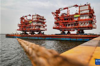 陸渤海億噸級油田  順利投產