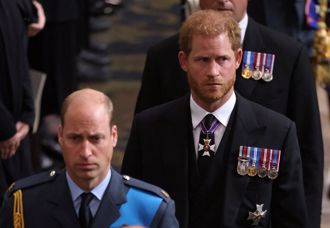 威廉、哈利王子20歲表妹過世遺體旁有槍 與另起王室悲劇有驚人巧合