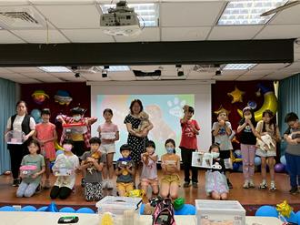 桃園瑞祥國小邀學生帶毛孩上課 分享寵物情誼體驗生命教育