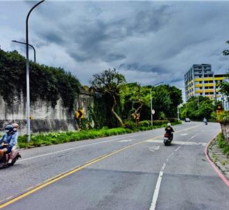 新莊環漢路三段「弧度大」藏危機 交通局研議截彎取直