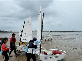 宜蘭岳明國小帆船隊移地金門訓練 指導在地學童化身航海王