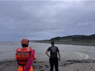 屏東滿州港口溪驚傳遊客撿石頭失蹤！　海空搜救持續進行