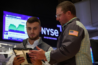 台廠也有危險？高盛警告對沖基金狂拋美科技、晶片股