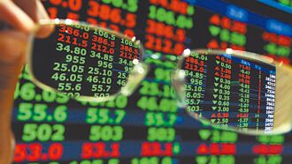 旺季啟動 全新、宏捷科權證勇