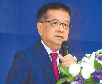 徐重仁發文相挺 罷團撿到槍 在野黨批 看不見人民的苦難