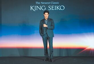 「肌肉男神」鈴木亮平秀新表