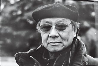 寂寞的人坐着看花──追忆诗人郑愁予