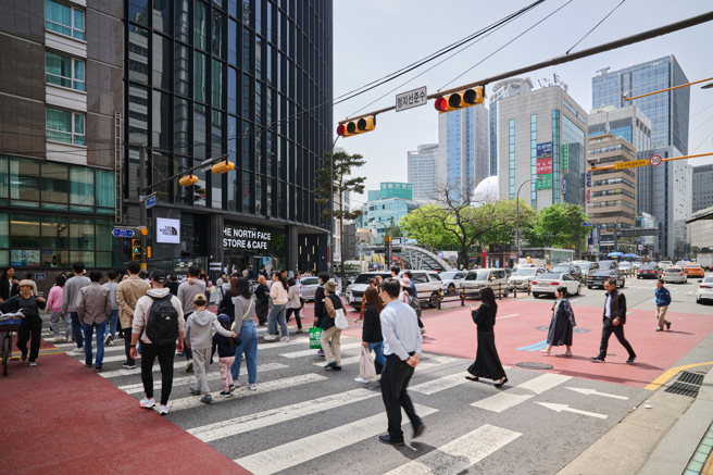 大首爾地區房價高，袋鼠族人數比例更多。(圖:shutterstock/達志)