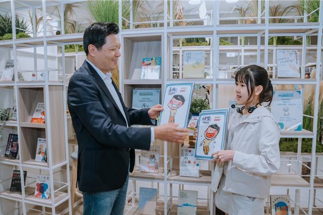 有30年歷史，经过10个月改造的芦洲永平分馆22日亮相，新北市副市长朱惕之出席。（张铠乙摄）