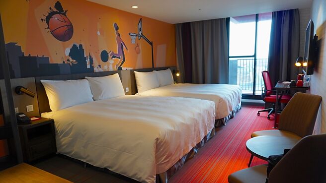 美国关税政策与新台币升值，衝击以国际客源为主的台北观光饭店住房生意，台北万豪、美福、南港老爷行旅、诚品行旅、凯达、凯撒、晶华等业者，纷推住房优惠专案，掀住房抢客大战。图／本报资料照片