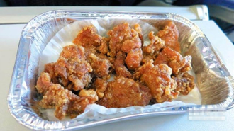 鋪滿滿！超狂鹹酥雞便當100元 網一看全暴動：飯在哪