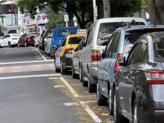 路邊停車打錯燈號罰3600 警曝正解 一堆駕駛搞不清