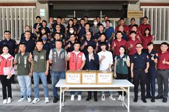 1萬瓶防蚊液馳援台南！慈善事業發展協會贈警消衛