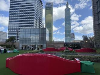 開箱DREAM PLAZA打造夜經濟 全台最大星巴克也有調酒吧