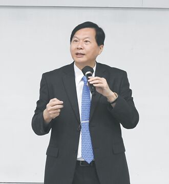 藝群 中山大學EMBA開講