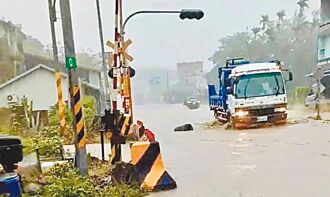 集集濁水站大淹水 縣府會勘