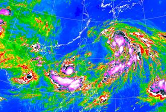 双颱夹击现「藤原效应」 雨越晚越大 今起连炸7天
