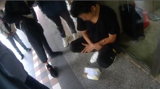 應徵工作淪取簿手   苗警破詐欺集團逮13人