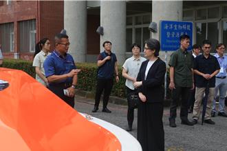 蕭美琴視察中山大學水下科技  肯定潛艦與無人載具研發成果