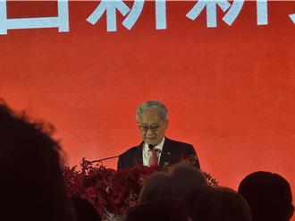 台新新光金控成立 吴东亮：父亲一定会为我感到骄傲