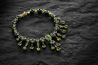 台灣珠寶設計師陳瀅珍「翡翠山林」再奪國際珠寶大獎